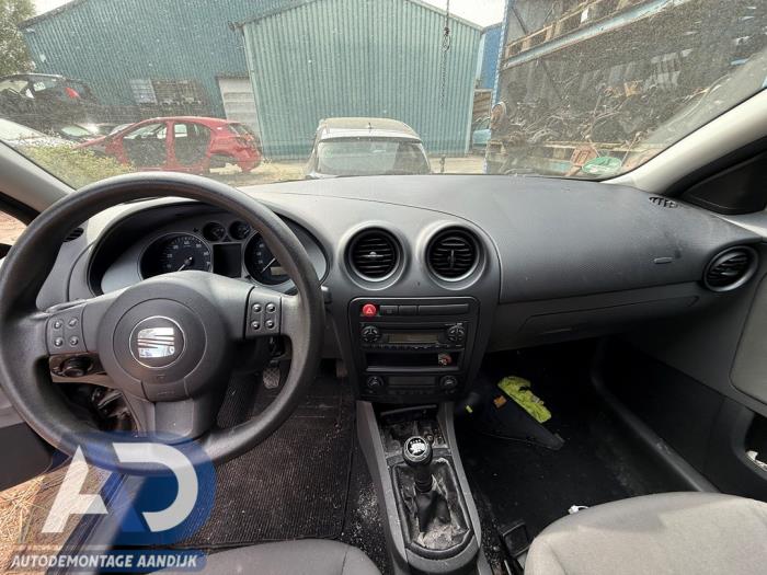 Seat Ibiza III 1.4 16V 100 Sloopvoertuig (2006, Zwart)