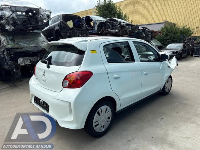 Mitsubishi Space Star 1.2 12V Sloopvoertuig (2023, Wit)