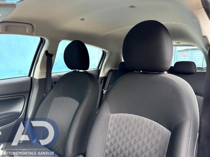 Mitsubishi Space Star 1.2 12V Sloopvoertuig (2023, Wit)