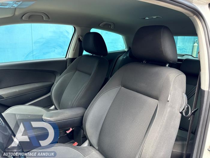 Volkswagen Polo V 1.2 12V BlueMotion Technology Sloopvoertuig (2011, Wit)