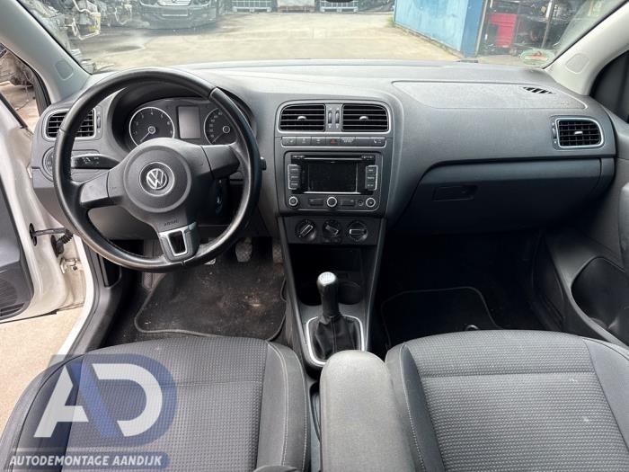 Volkswagen Polo V 1.2 12V BlueMotion Technology Sloopvoertuig (2011, Wit)
