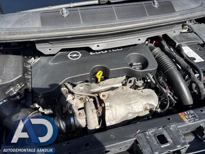 Opel Zafira Tourer 2.0 CDTI 16V 170 Ecotec Sloopvoertuig (2017, Blauw)