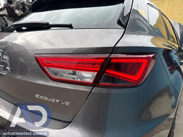 Seat Leon ST 1.6 TDI Ecomotive 16V Sloopvoertuig (2015, Grijs)