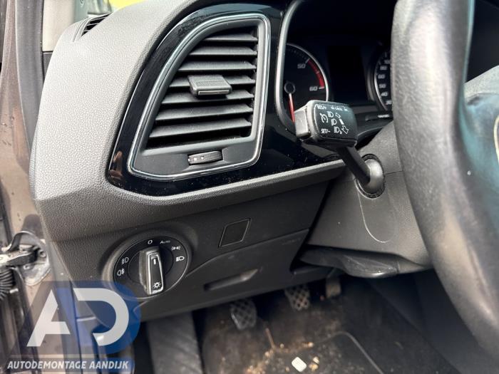 Seat Leon ST 1.6 TDI Ecomotive 16V Sloopvoertuig (2015, Grijs)