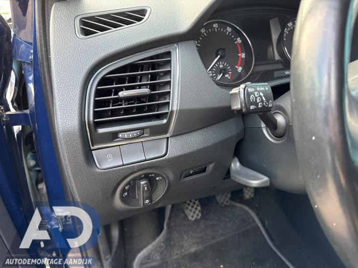 Skoda Fabia III Combi 1.0 12V Greentech Sloopvoertuig (2016, Blauw)