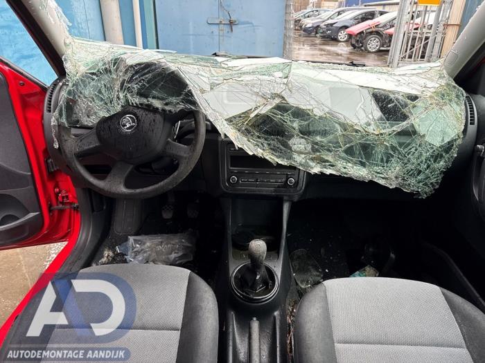 Skoda Fabia II 1.2i 12V Sloopvoertuig (2013, Rood)