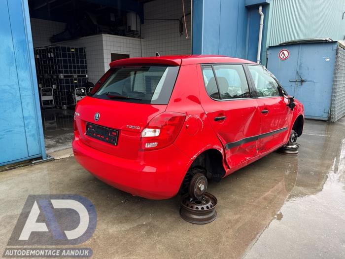 Skoda Fabia II 1.2i 12V Sloopvoertuig (2013, Rood)