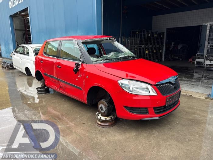 Skoda Fabia II 1.2i 12V Sloopvoertuig (2013, Rood)