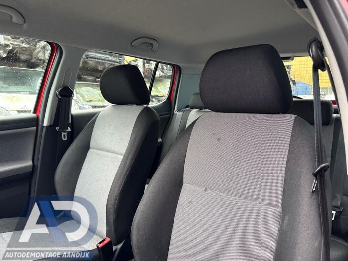 Skoda Fabia II 1.2i 12V Sloopvoertuig (2013, Rood)