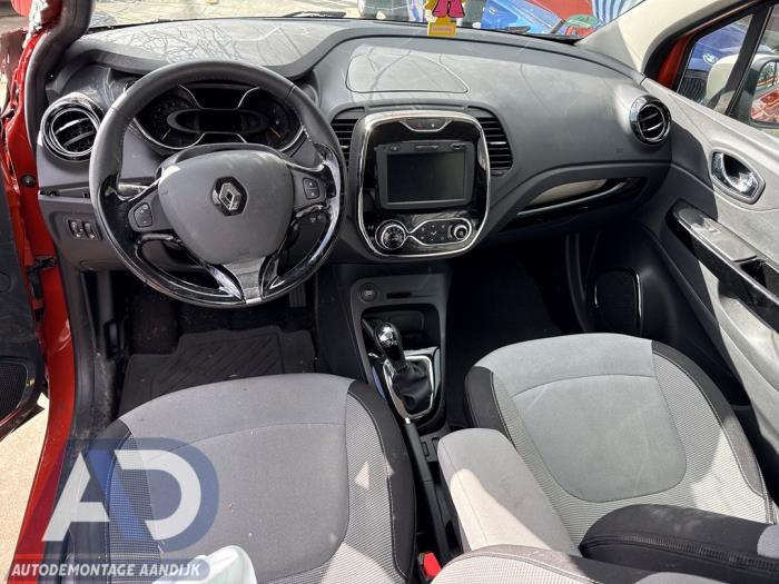 Renault Captur I 1.2 TCE 16V EDC Sloopvoertuig (2014, Oranje)