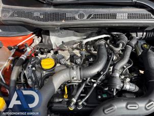 Renault Captur I 1.2 TCE 16V EDC Sloopvoertuig (2014, Oranje)