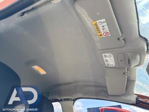 Renault Captur I 1.2 TCE 16V EDC Sloopvoertuig (2014, Oranje)