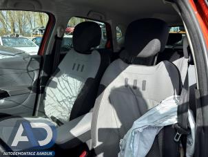 Renault Captur I 1.2 TCE 16V EDC Sloopvoertuig (2014, Oranje)