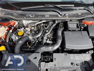 Renault Captur I 1.2 TCE 16V EDC Sloopvoertuig (2014, Oranje)