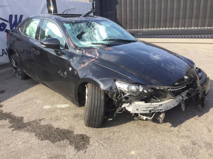 Lexus IS 300h 2.5 16V Sloopvoertuig (2014, Zwart)