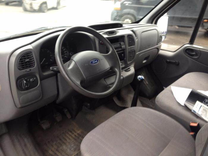 Ford Transit 2.4 TDdi 16V 300M Sloopvoertuig (2000, Zwart)