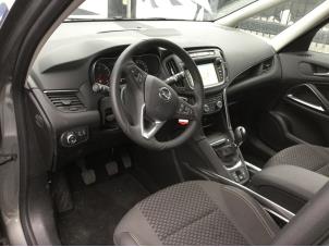 Opel Zafira Tourer 1.6 CDTI 16V ecoFLEX 136 Sloopvoertuig (2017, Groen)