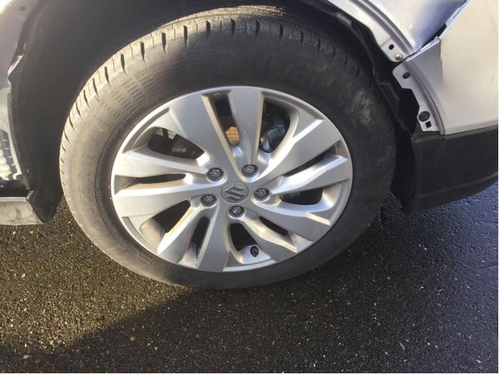 Suzuki SX4 S-Cross 1.0 Booster Jet Turbo 12V Sloopvoertuig (2019, Zilver)