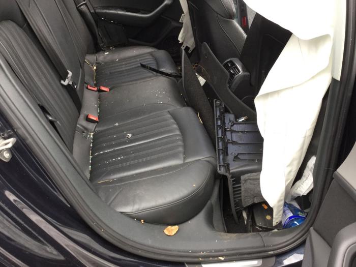 Audi A6 Avant 2.0 TDI 16V Sloopvoertuig (2015, Donker, Blauw)