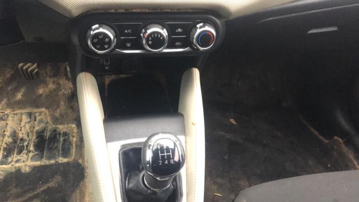 Nissan Micra 1.0 IG-T 100 Sloopvoertuig (2019, Wit)