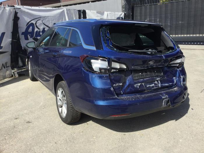 Opel Astra K Sports Tourer 1.4 Turbo 12V Sloopvoertuig (2020, Blauw)