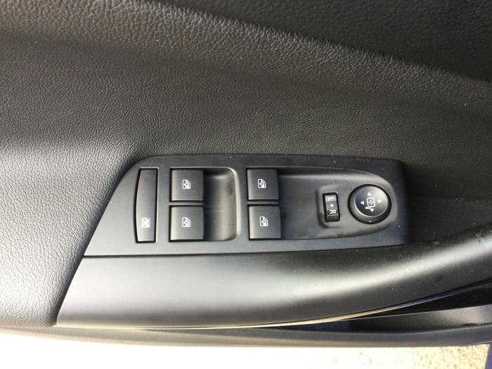 Opel Astra K Sports Tourer 1.4 Turbo 12V Sloopvoertuig (2020, Blauw)