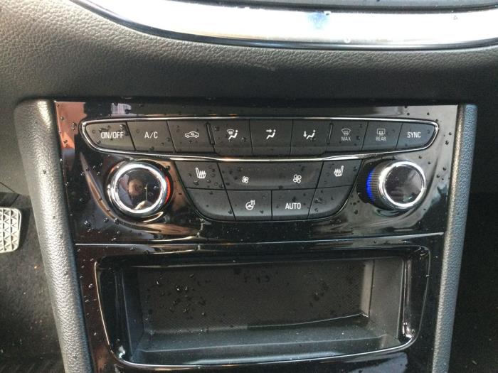 Opel Astra K Sports Tourer 1.4 Turbo 12V Sloopvoertuig (2020, Blauw)