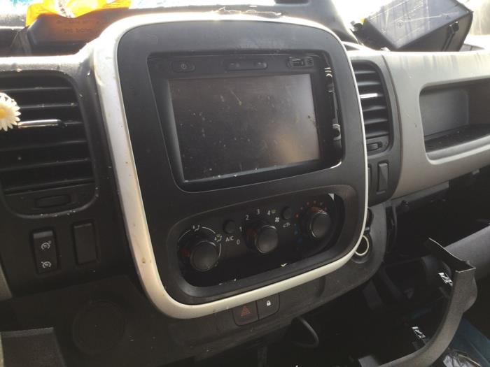 Renault Trafic 1.6 dCi Twin Turbo Sloopvoertuig (2017, Zwart)