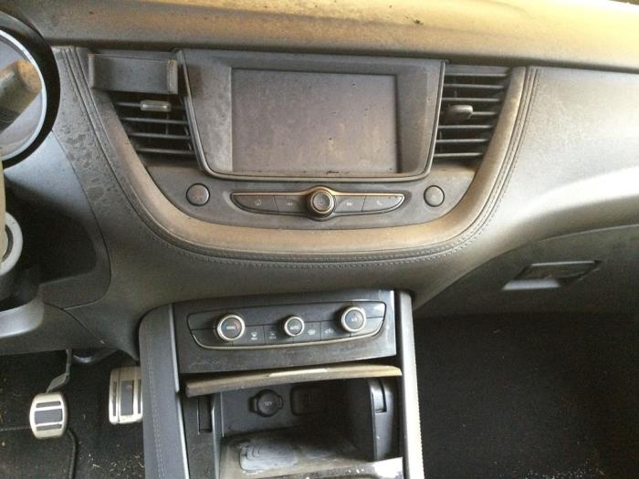 Opel Grandland 1.2 Turbo 12V Sloopvoertuig (2019, Wit)