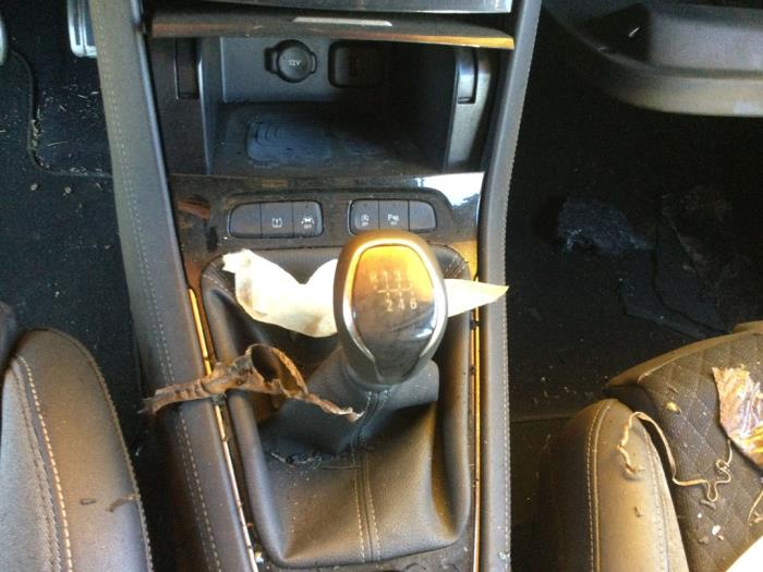 Opel Grandland 1.2 Turbo 12V Sloopvoertuig (2019, Wit)