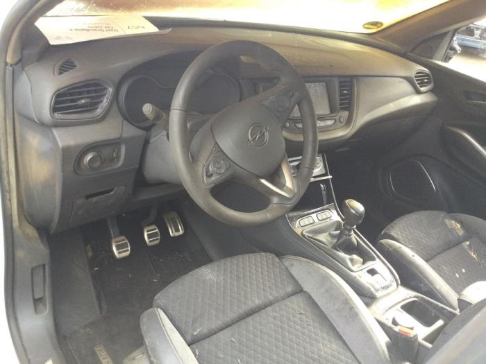 Opel Grandland 1.2 Turbo 12V Sloopvoertuig (2019, Wit)