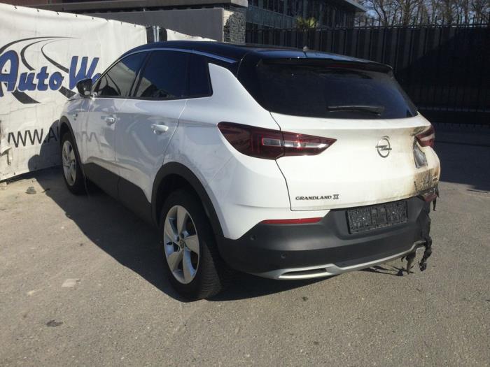 Opel Grandland 1.2 Turbo 12V Sloopvoertuig (2019, Wit)
