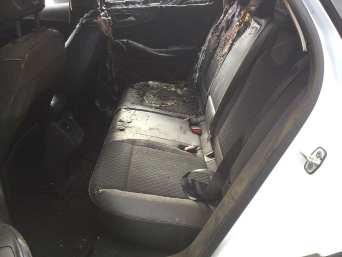 Opel Grandland 1.2 Turbo 12V Sloopvoertuig (2019, Wit)