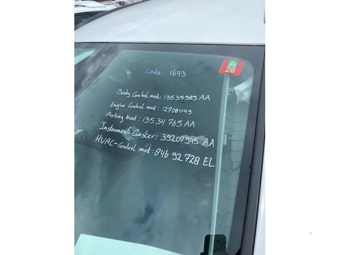 Opel Astra K Sports Tourer 1.2 Turbo 12V Sloopvoertuig (2019, Wit)