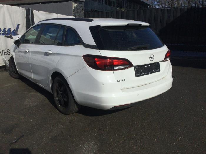 Opel Astra K Sports Tourer 1.2 Turbo 12V Sloopvoertuig (2019, Wit)