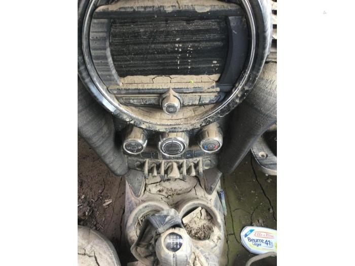 Mini Mini Convertible 1.5 12V One Sloopvoertuig (2018, Wit, Zilver)