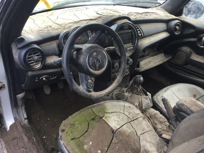 Mini Mini Convertible 1.5 12V One Sloopvoertuig (2018, Wit, Zilver)