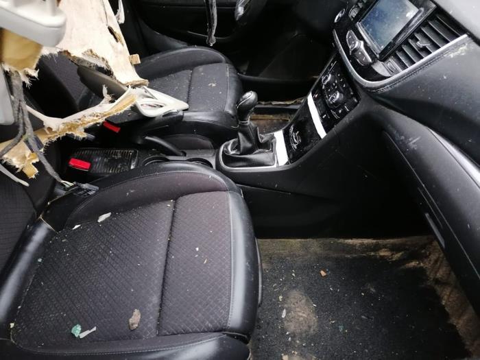 Opel Mokka/Mokka X 1.4 Turbo 16V 4x2 Sloopvoertuig (2019, Wit)