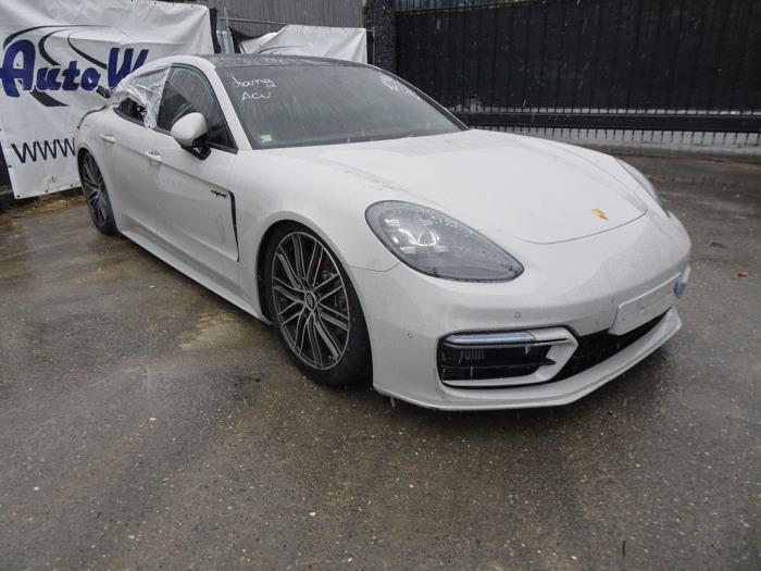 Porsche Panamera 2.9 V6 24V 4 E-Hybrid Sloopvoertuig (2021, Wit)