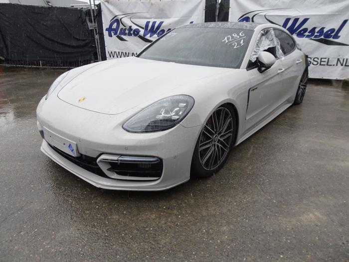 Porsche Panamera 2.9 V6 24V 4 E-Hybrid Sloopvoertuig (2021, Wit)