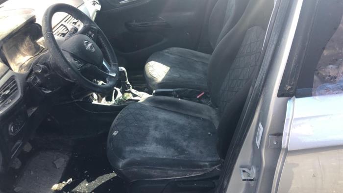 Opel Corsa E 1.4 16V Sloopvoertuig (2019, Grijs)