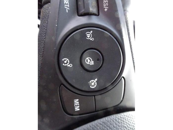 Opel Corsa F 1.2 12V 75 Sloopvoertuig (2022, Wit)