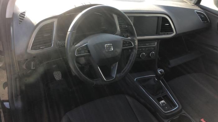 Seat Leon 1.6 TDI 16V Sloopvoertuig (2019, Zwart)