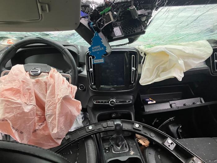 Volvo XC40 2.0 D3 16V Sloopvoertuig (2019)