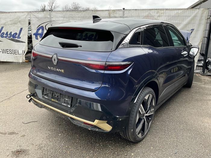 Renault Megane E-Tech 60 kWh Sloopvoertuig (2022, Donker, Blauw)