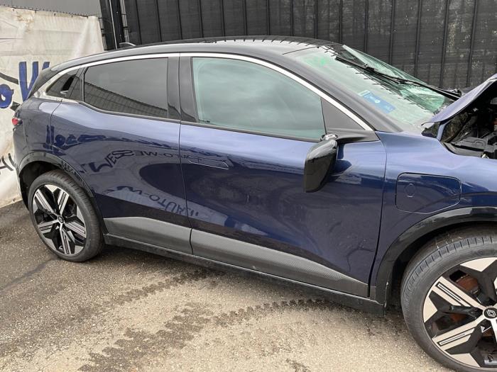 Renault Megane E-Tech 60 kWh Sloopvoertuig (2022, Donker, Blauw)