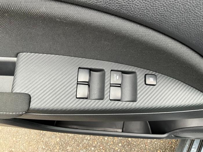 Mitsubishi Space Star 1.2 12V Sloopvoertuig (2023, Grijs)