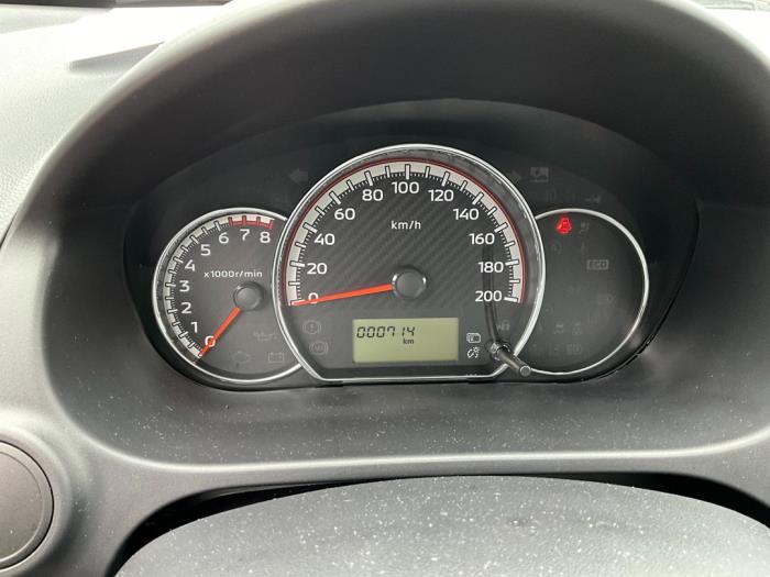 Mitsubishi Space Star 1.2 12V Sloopvoertuig (2023, Grijs)