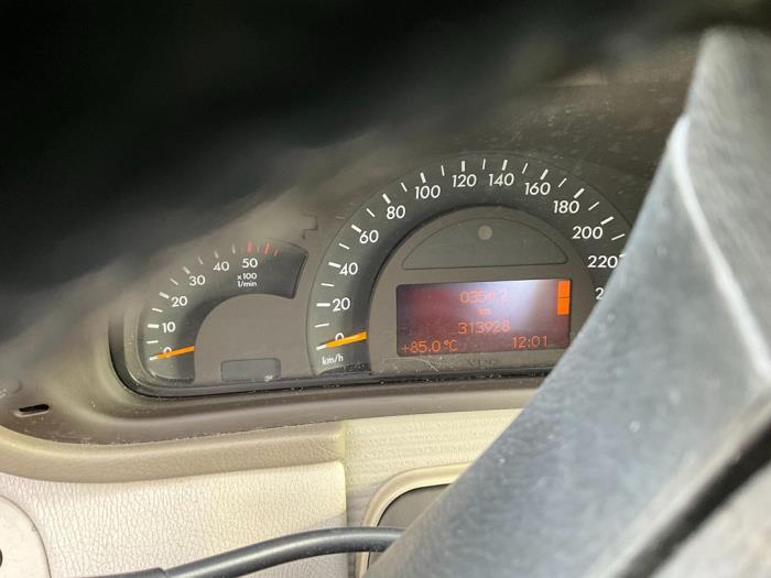 Mercedes C 2.2 C-220 CDI 16V Sloopvoertuig (2003, Zilver)