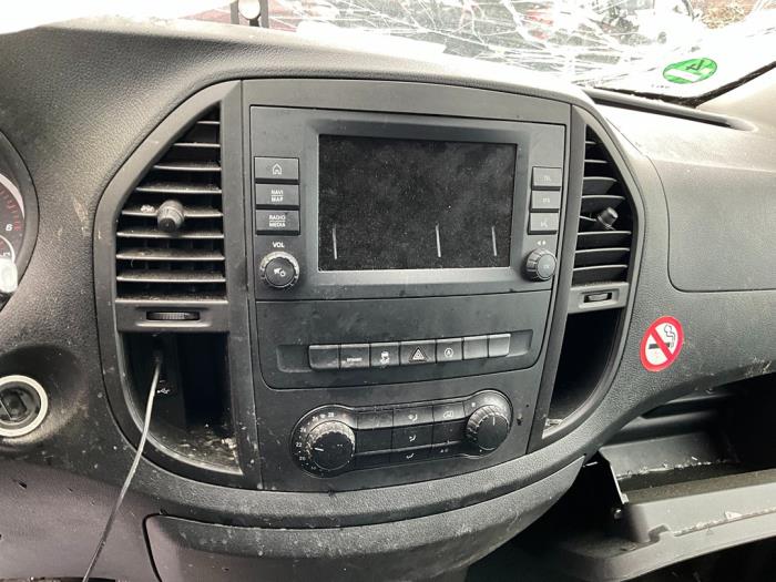 Mercedes Vito 2.0 114 CDI 16V Sloopvoertuig (2022, Rood)